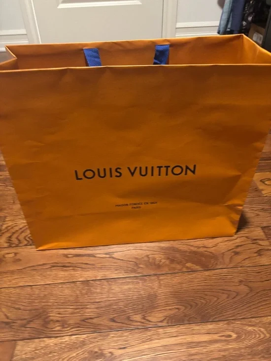 Louis Vuitton Monogram Neverfull Tote - Brown with Tan Trim - Picture 10 of 11